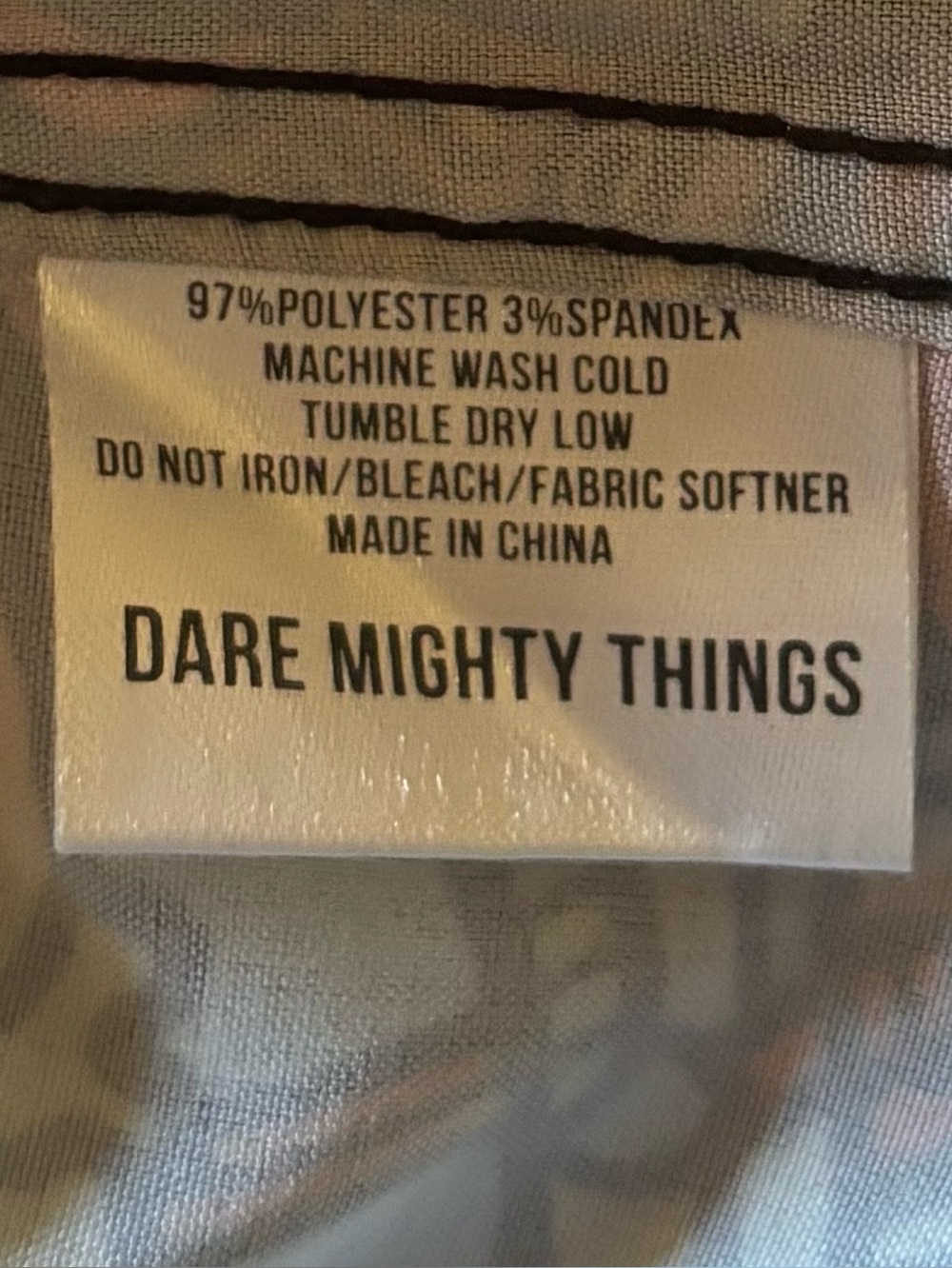 RSVLTS Men's XL "Darty in the USA" KUNUFLEX Button Down Shirt - Picture 8 of 8